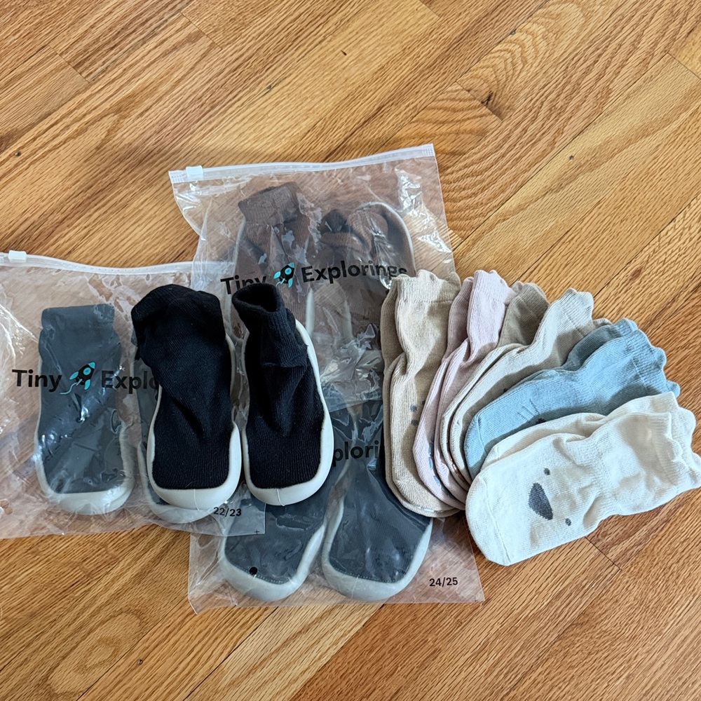 NWT Tiny Explorings Sock Shoe Bundle